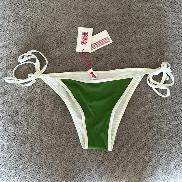 SOLID & STRIPED Other - NWT Solid & Striped Bikini Bottom
